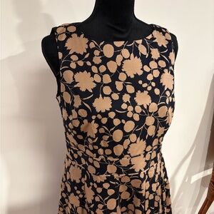 Talbots dark Navy and Tan Floral sleeveless Midi Dress petite size 8